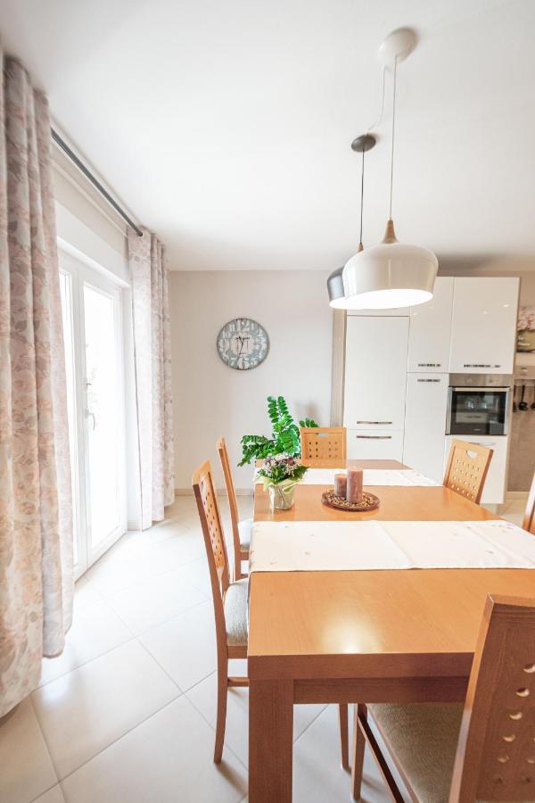 Two-Bedroom Apartment In Crikvenica Xcvii Exteriér fotografie