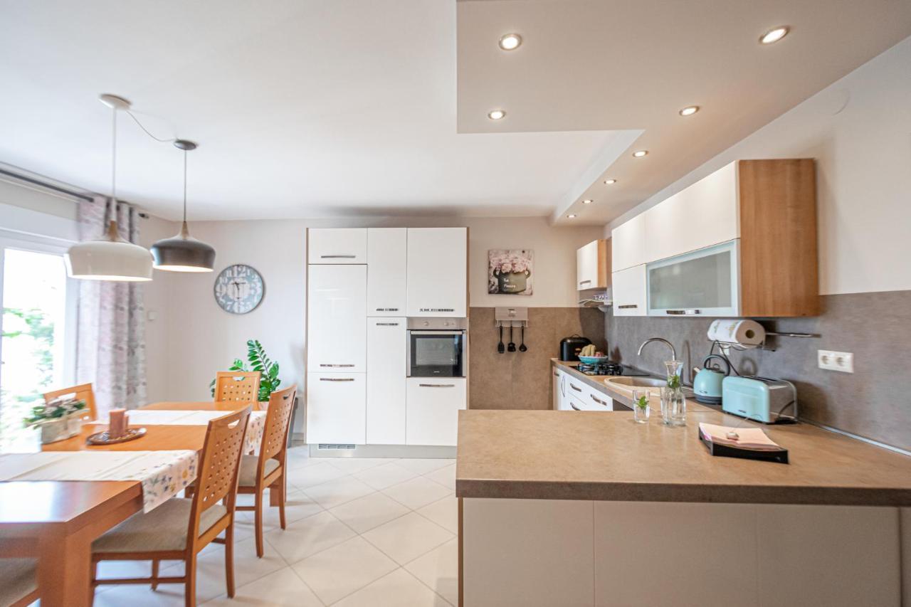 Two-Bedroom Apartment In Crikvenica Xcvii Exteriér fotografie